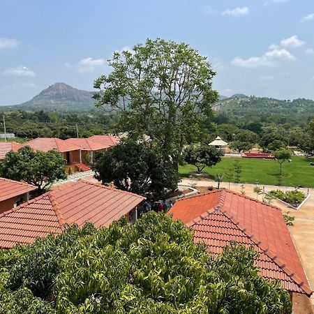 V Nature Resorts Kanakapura Extérieur photo