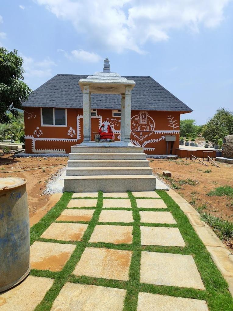 V Nature Resorts Kanakapura Extérieur photo