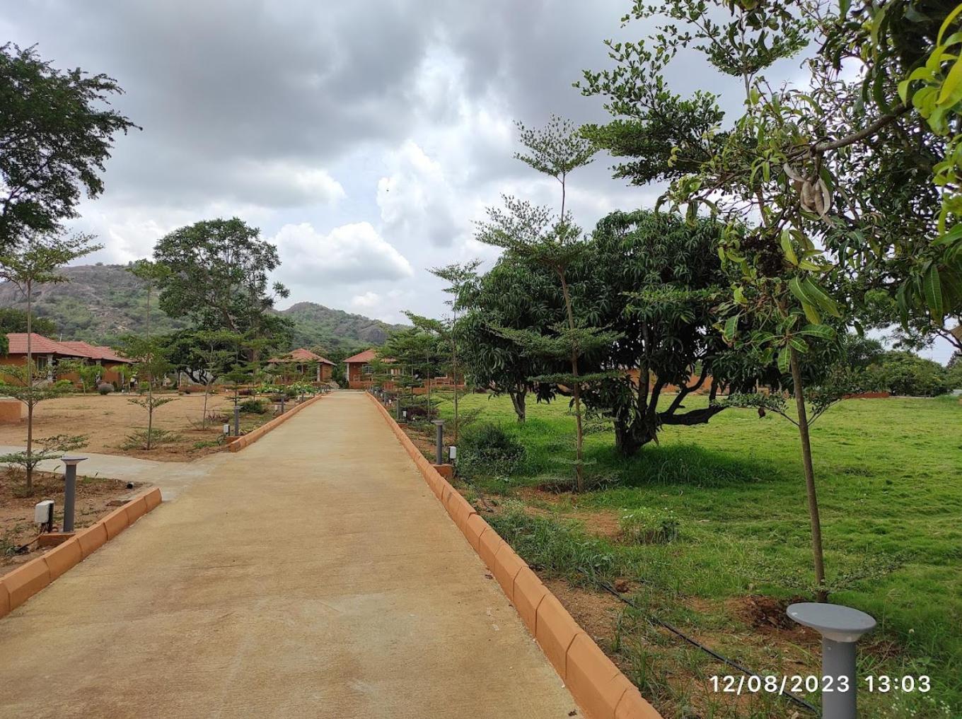 V Nature Resorts Kanakapura Extérieur photo